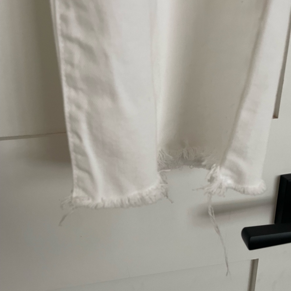 Universal Thread White Straight Leg Jeans - Picture 2 of 8